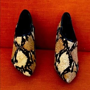 Calvin Klein wedges 6.5